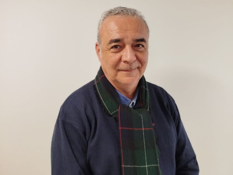 Antonio – Asesor comercial